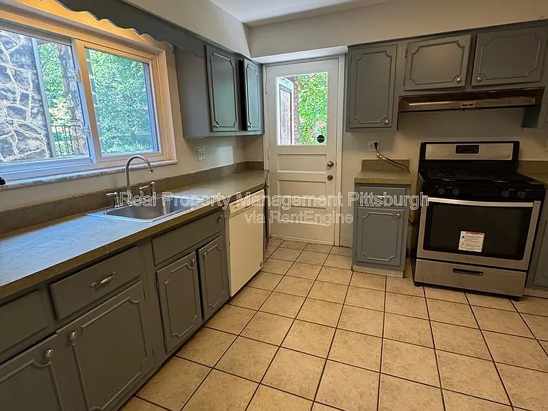 5622 Darlington Rd — Photo 9