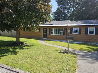 12 Kneeland Rd, Tewksbury, MA 01876