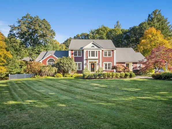 29 Stoneymeade Way, Acton, MA 01720