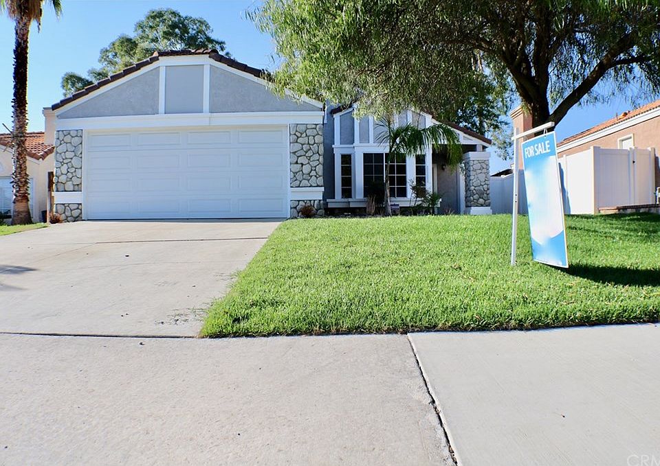 1st image of 39571 Sunrose Dr