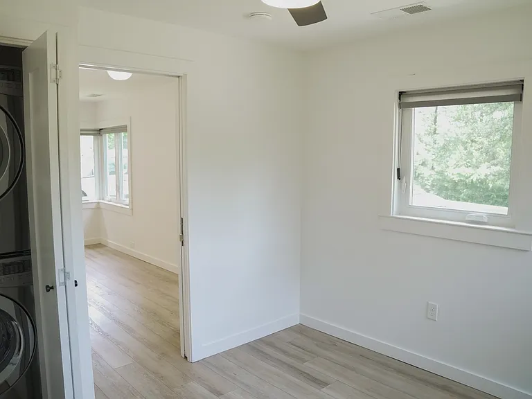 407 Green Springs Ave S — Photo 10
