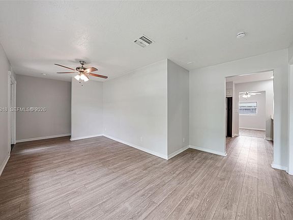 3rd image of 1000 NW 17th Ave