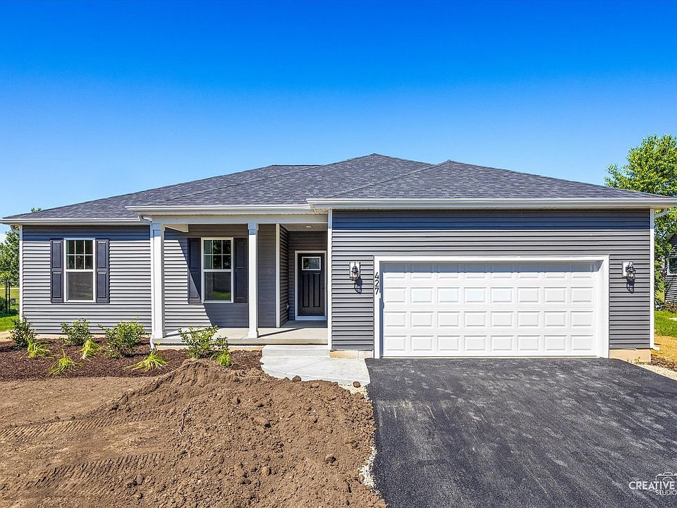 1st image of 427 Riverbend Dr