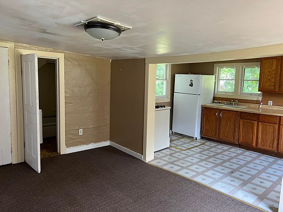 3rd image of 34 Washington