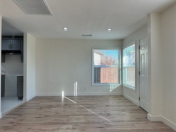 5th image of 3136 Monterey St