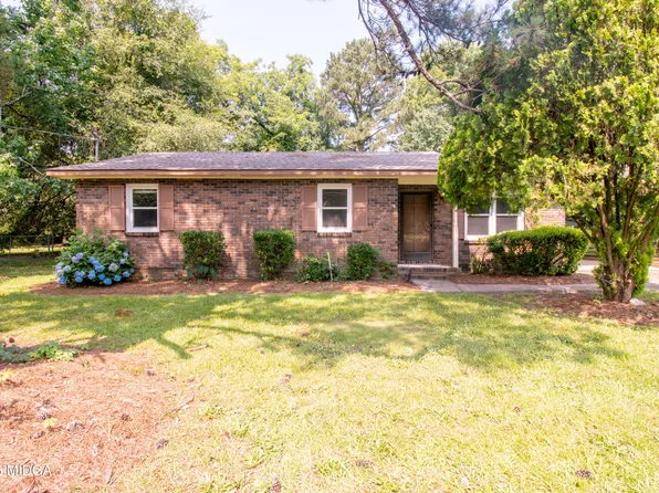 131 Elaine Dr, Warner Robins, GA 31088