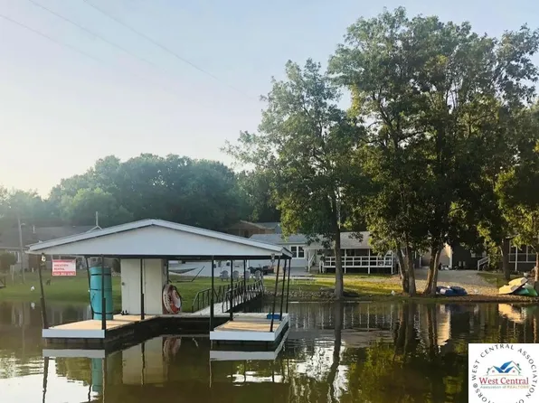 27878 Spur Rd, Warsaw, MO 65355