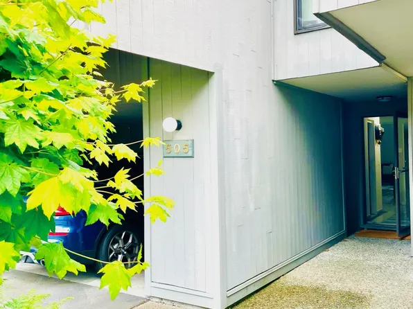 6778 137th Pl NE APT 505, Redmond, WA 98052