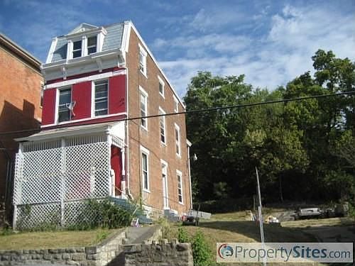 1st image of 1558 Tremont St