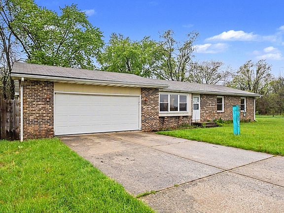 3rd image of 58587 Concordia Ct