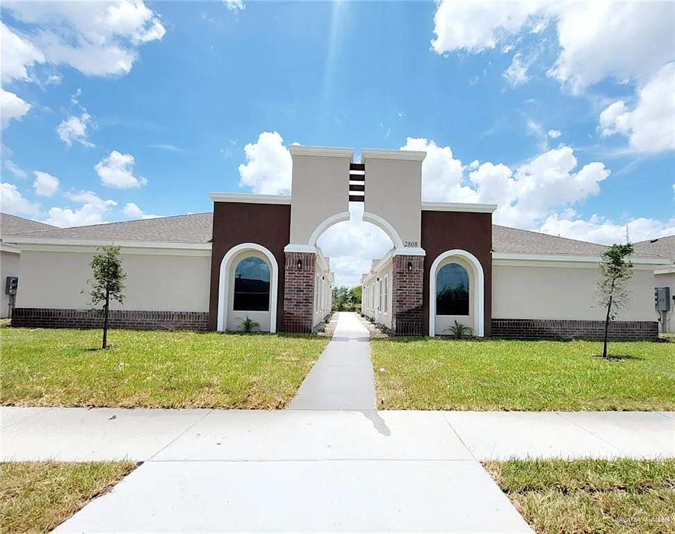 3 bed, 2.0 bath, 1000 sqft, $1,175 — Photo 1