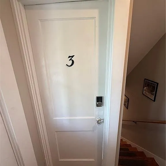 28 Calvert St #3 — Photo 2