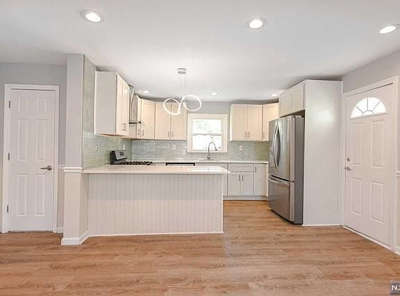 4th image of 91 Cedar Hill Ave #93