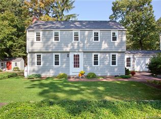 15 Carver Cir, Simsbury, CT 06070