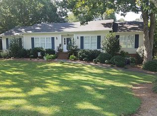 10 King George Rd, Greenville, SC 29615