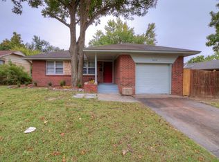 2208 N Keeton Ave, Bethany, OK 73008