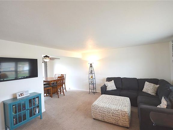 2nd image of 224 Washington Dr