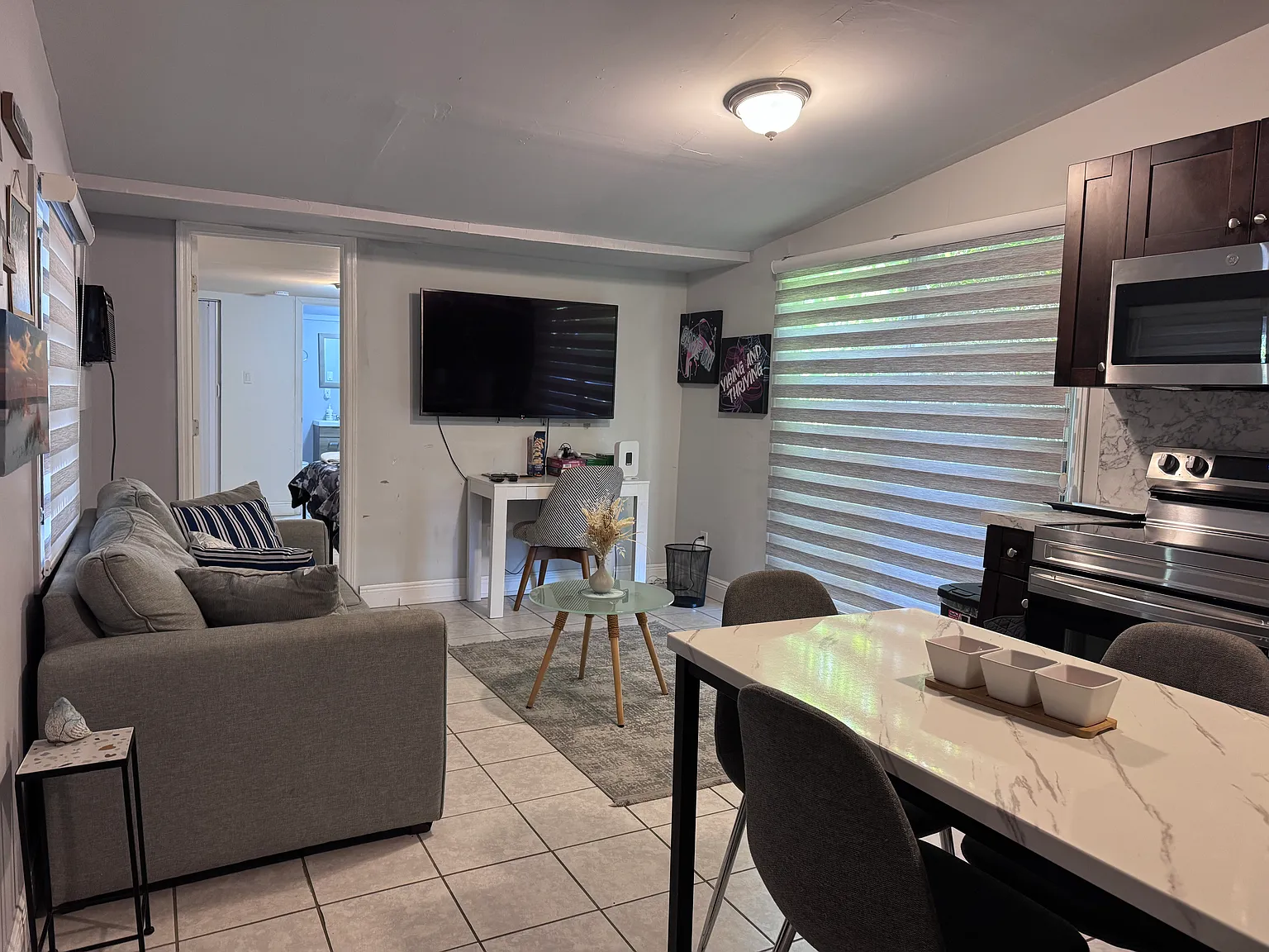 2 bed, 684 sqft, $2,800 — Photo 2