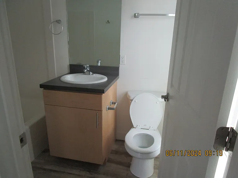 517 S Almon St #203 — Photo 4