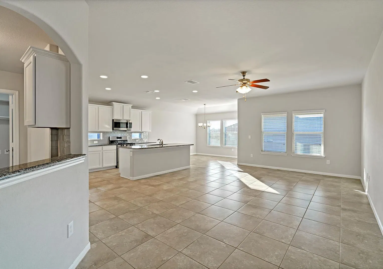 1900 Mexia Drive Round Rock, TX 78664 — Photo 4