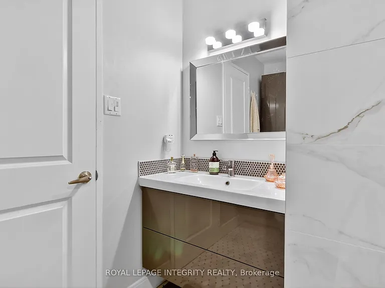 199 Kent St #1702 — Photo 24