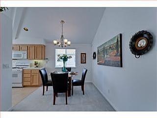 5th image of 1277 Tea Rose Cir