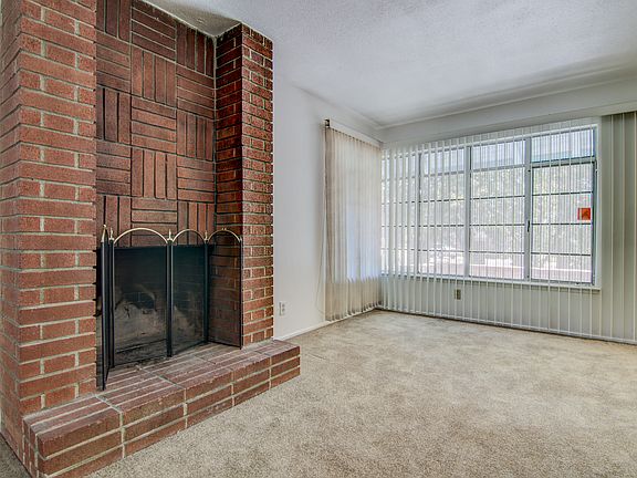 4th image of 10043 Terrier Way