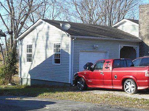 3rd image of 602 Anderson St