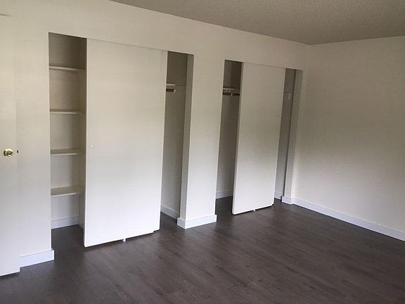 3rd image of 17104 NE 45th St APT 4