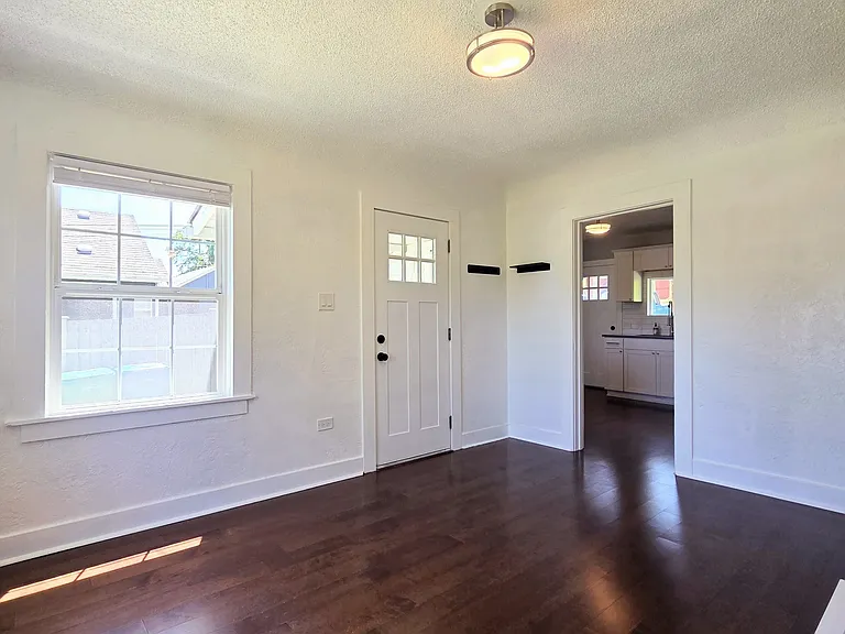 8143 10th Ave SW — Photo 9
