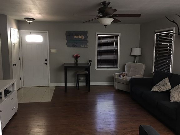 3rd image of 1017 McArthur Dr