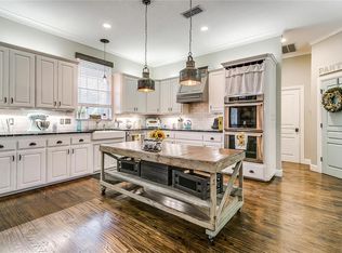 10214 Aledo Rd, Fort Worth, TX 76126