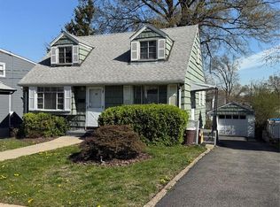 92 Franklin Ave, Fairview, NJ 07022