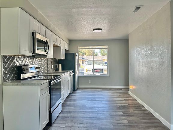 3rd image of 3703 W 5th Ct #A