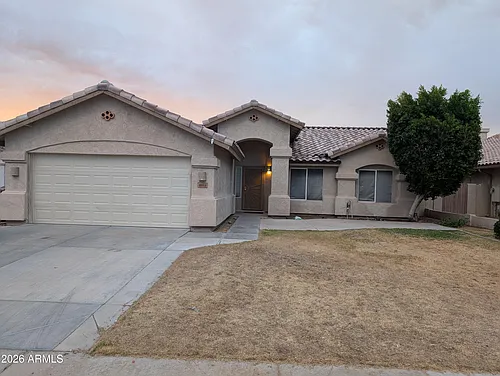 8918 W Paradise Ln Photo 1 8918 W Paradise Ln Photo 1