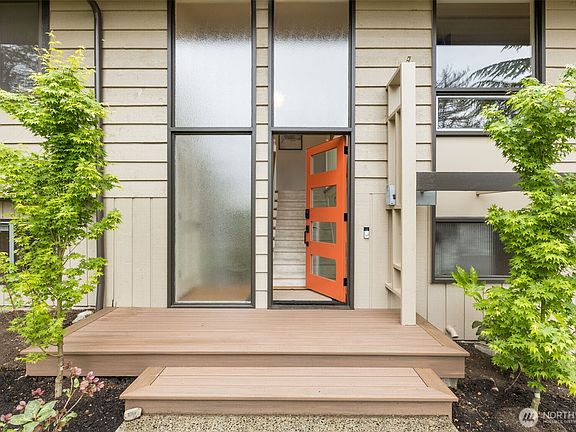2nd image of 8805 SE 39th Street