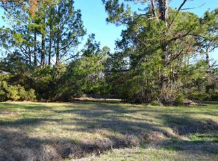 6013 Dolphin Rd, Oriental, NC 28571