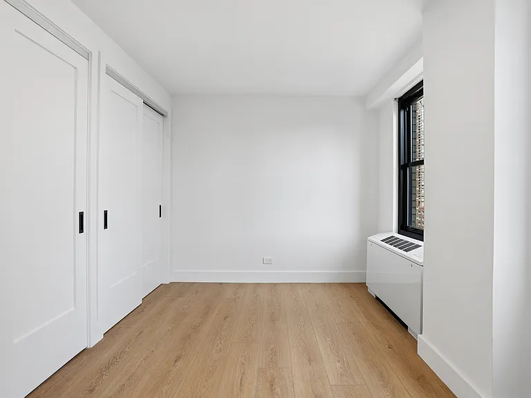 315 W 57th St #20A — Photo 11