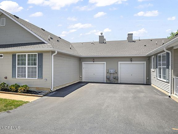 5th image of 34 Winkle Court #A