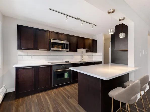 10015 83rd Ave NW #32, Edmonton, AB T6E 2C3