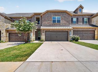 2873 Creekway Dr, Carrollton, TX 75010
