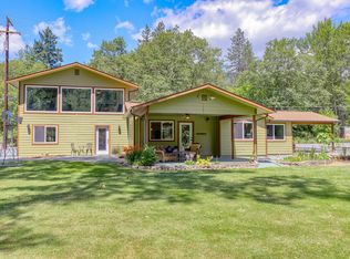 423 Fielder Ln, Grants Pass, OR 97526