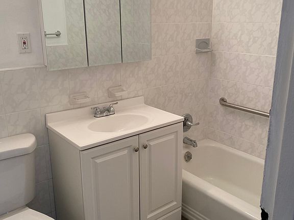 4th image of 700 Fulton St APT K3
