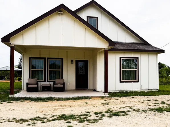 11124 Boren Rd, Wortham, TX 76693
