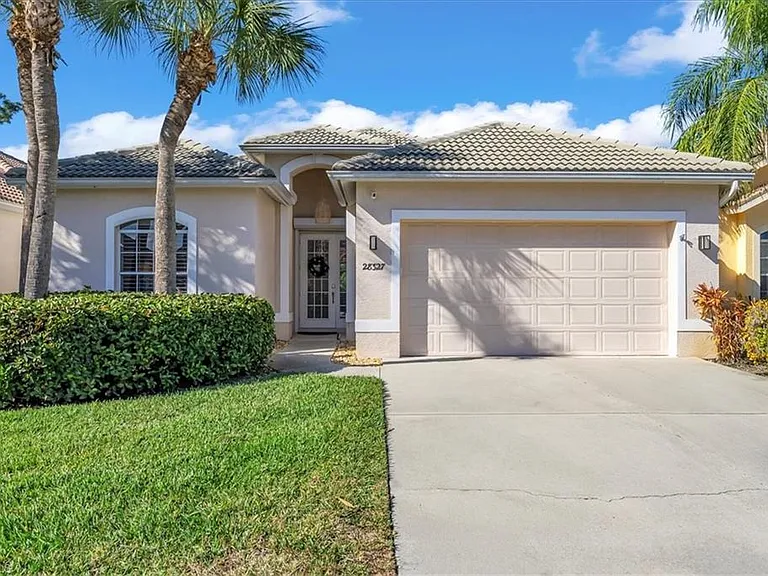 28327 Hidden Lake Dr — Photo 1