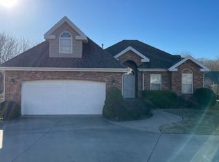 1704 Waters Edge Ct, Joplin, MO 64801