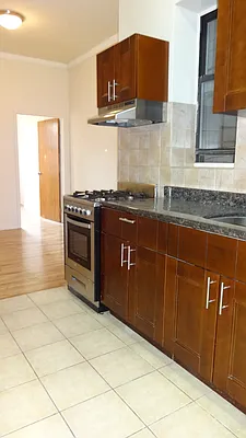 Rented by Grand & Co. | media 9