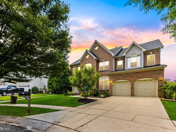 904 Briggsdale Ct, Gambrills, MD 21054