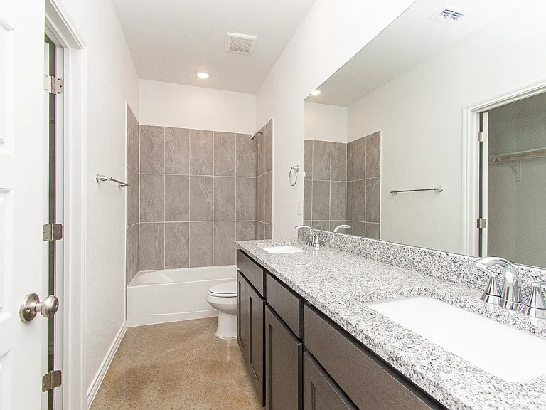 3903 American Elm Dr #A — Photo 16