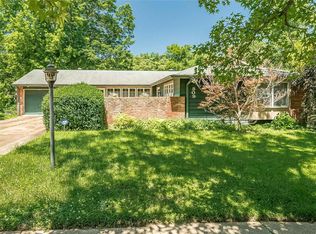 809 Garonne Dr, Ballwin, MO